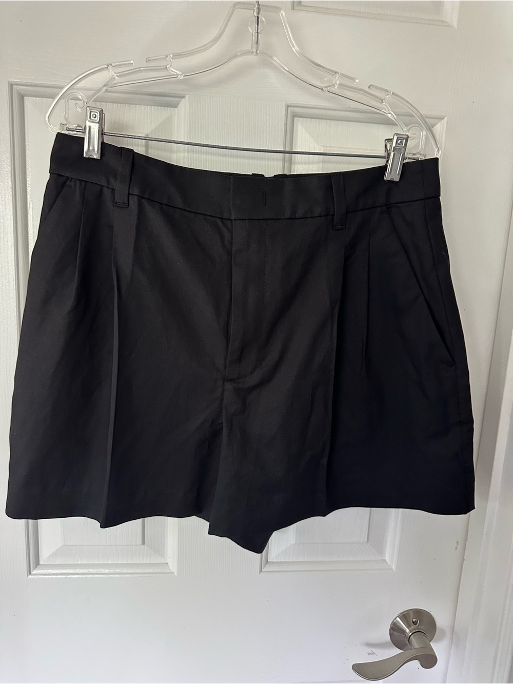 Madewell Black Women's Flat-Front Shorts
